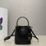 Prada Panier Plain cowhide Bucket bag black size: 15*16*9.5cm