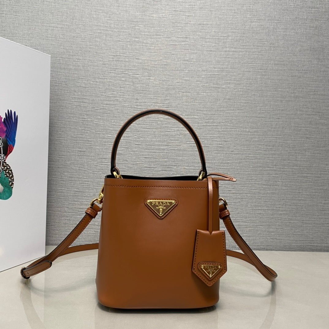 i1691423930_8852_0.jpg Prada Panier Plain cowhide Bucket bag brown size: 15*16*9.5cm - 图片 1
