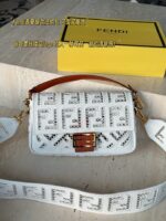 Fendi size：26*16cm