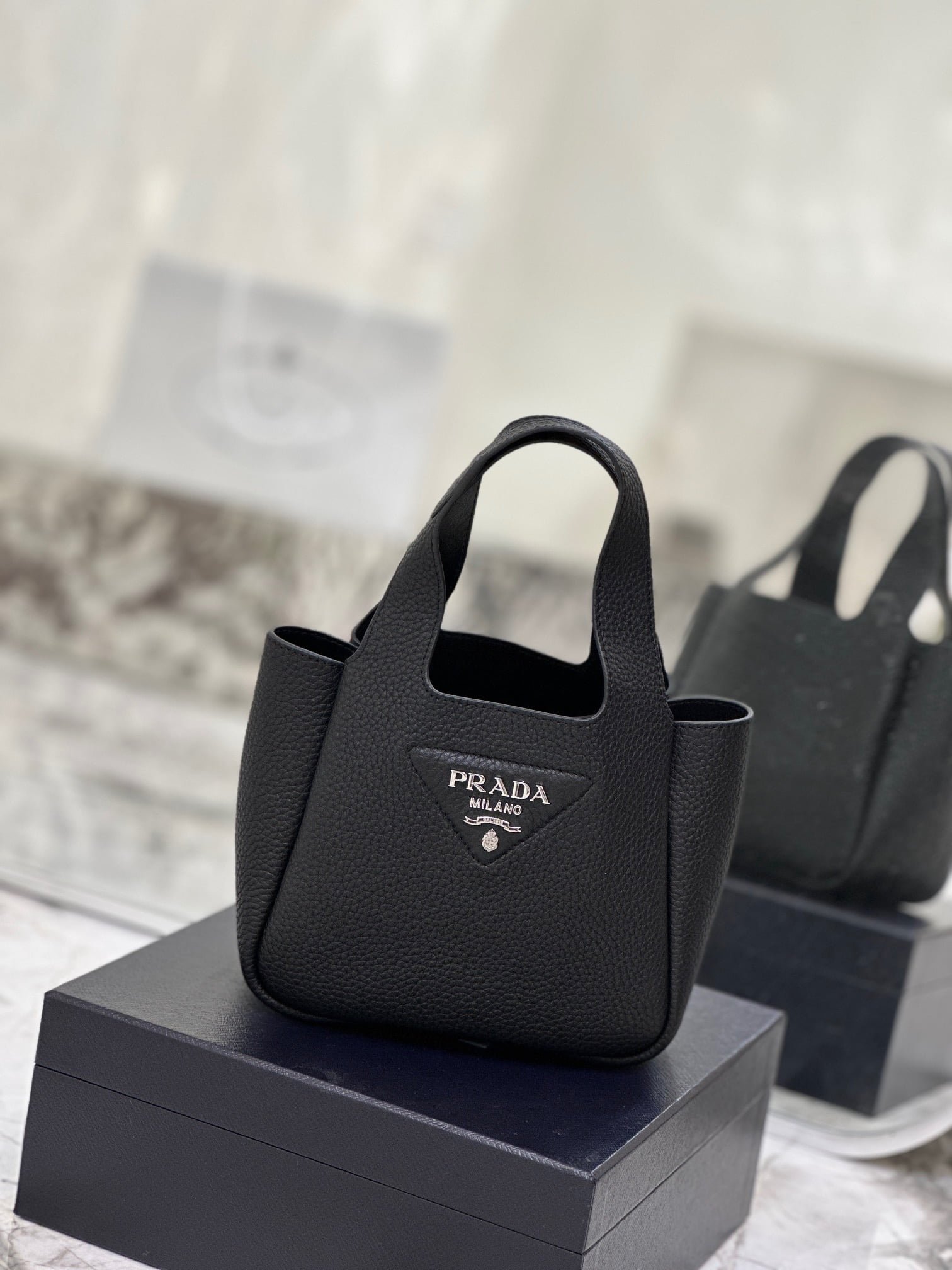 微信图片_20231108155431-1.jpg Prada Litchi print calf mini Picotin bag size:15.5*18*10cm - 图片 1