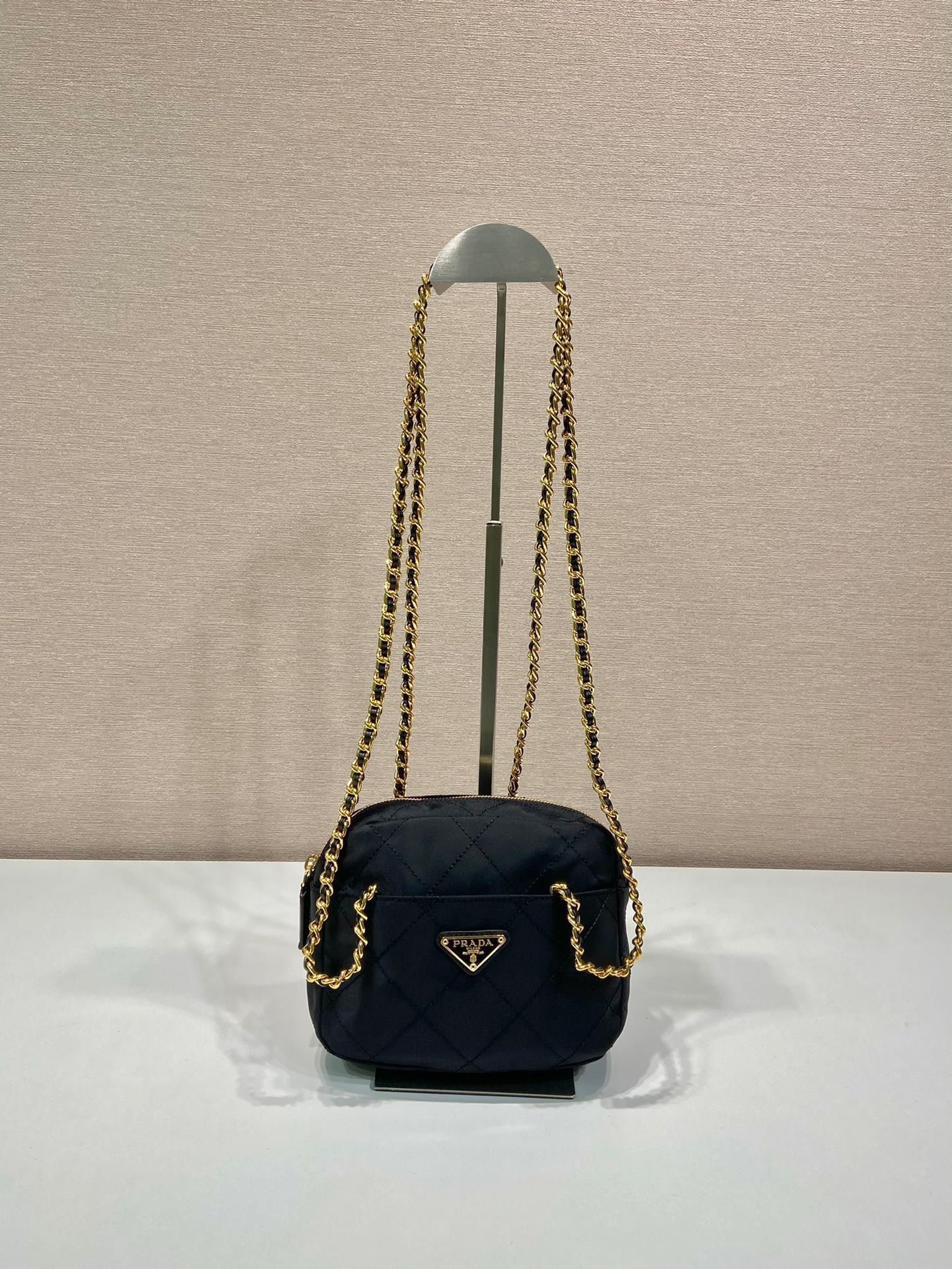 微信图片_20231116120315.jpg Prada vintage Nylon handmade shoulder bag 1bd632 size: 19*14*6cm - 图片 1