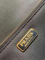 Prada Monochrome Chain bag top quality  size:21.5*14*4cm - 图片 8