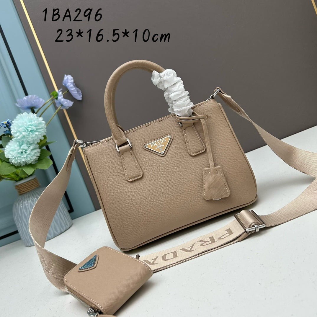 微信图片_20240121090146.jpg Prada three-in-one shoulderbag size: 23×16.5 x10cm - 图片 1