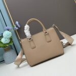 Prada three-in-one shoulderbag size: 23×16.5 x10cm - 图片 3
